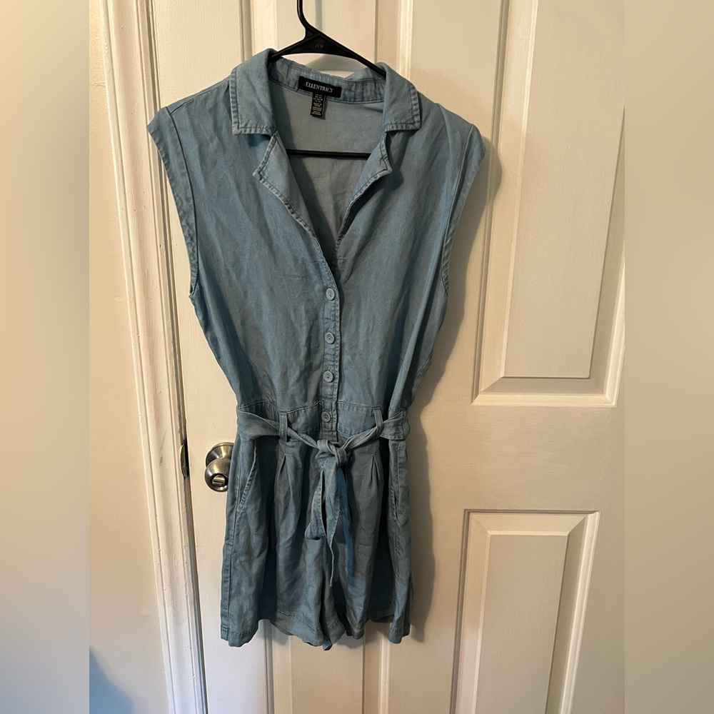 Ellen Tracy Blue Sleeveless Romper